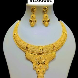 GOLD NACKLACE SET